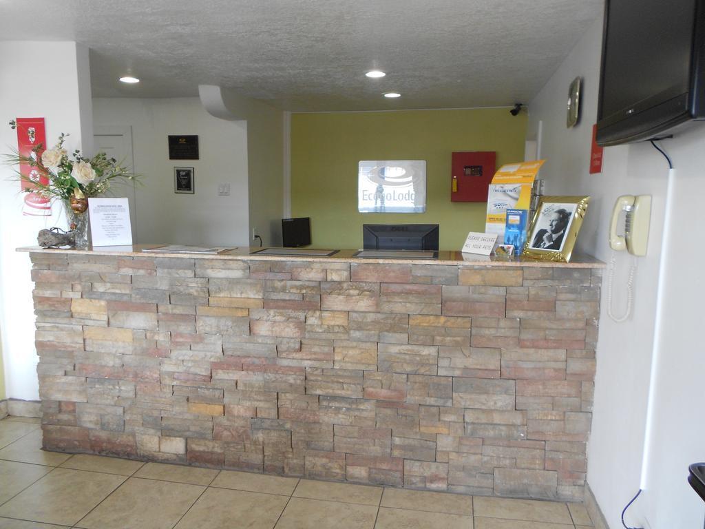 Econo Lodge East Αλμπουκέρκι Εξωτερικό φωτογραφία