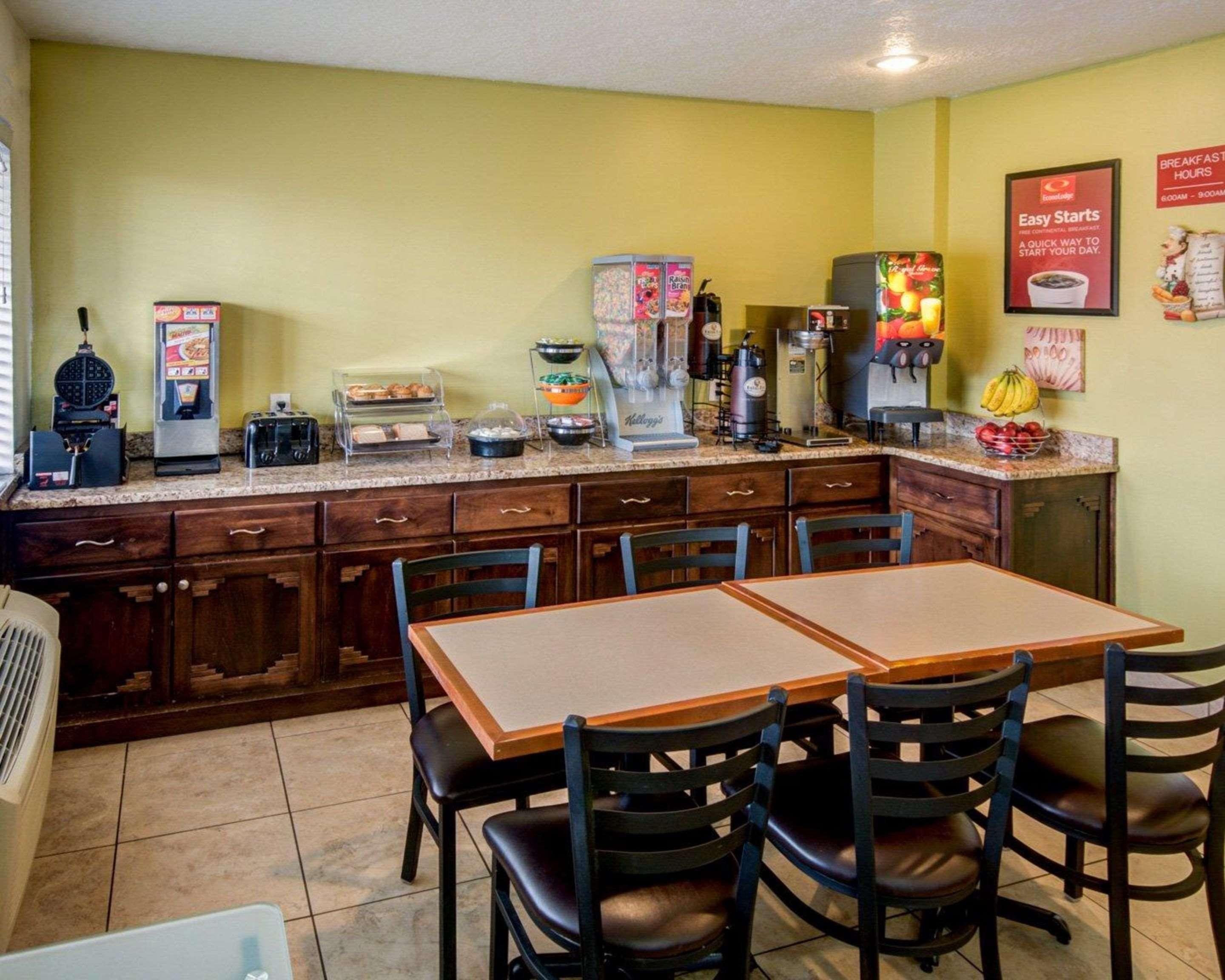 Econo Lodge East Αλμπουκέρκι Εξωτερικό φωτογραφία