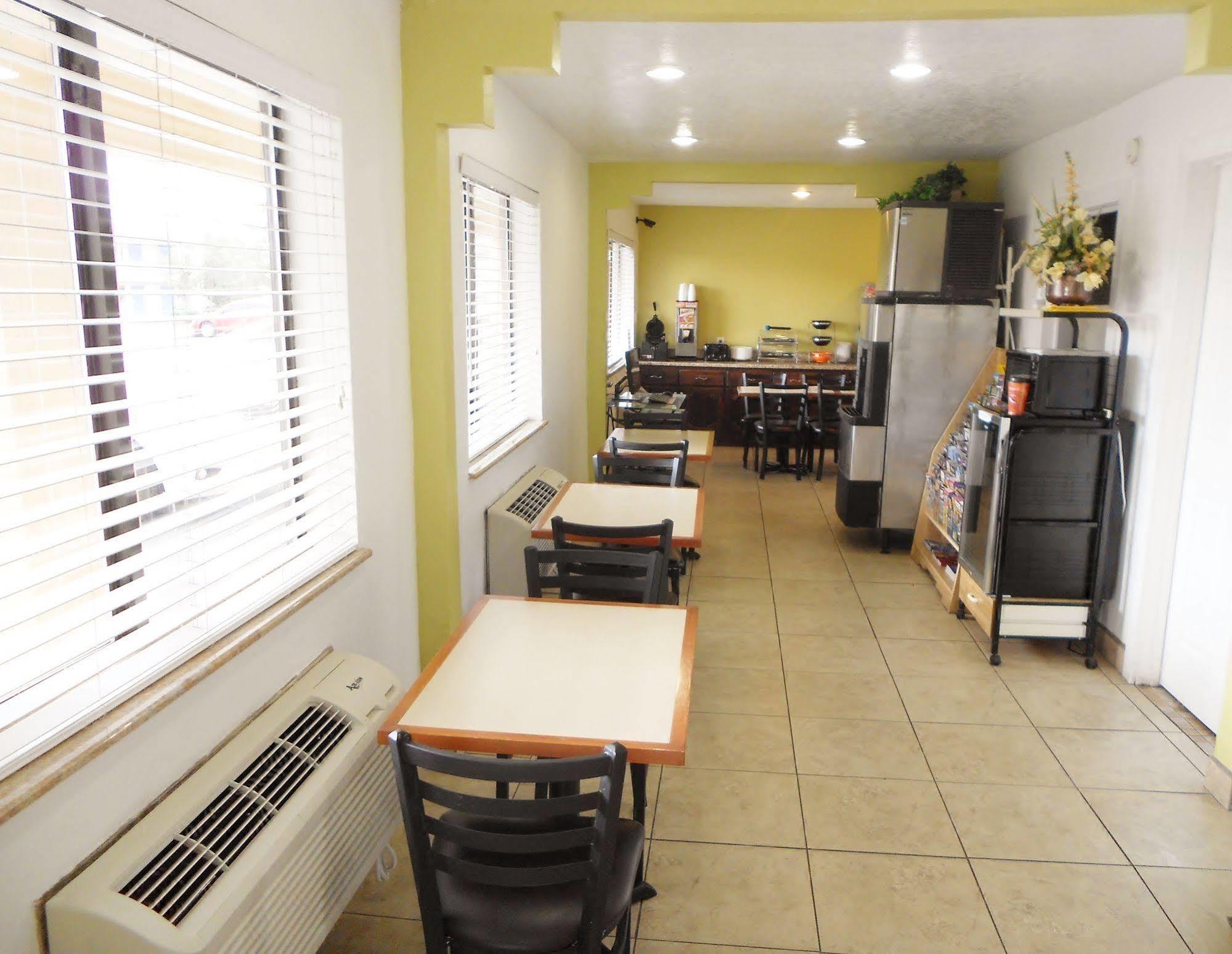 Econo Lodge East Αλμπουκέρκι Εξωτερικό φωτογραφία